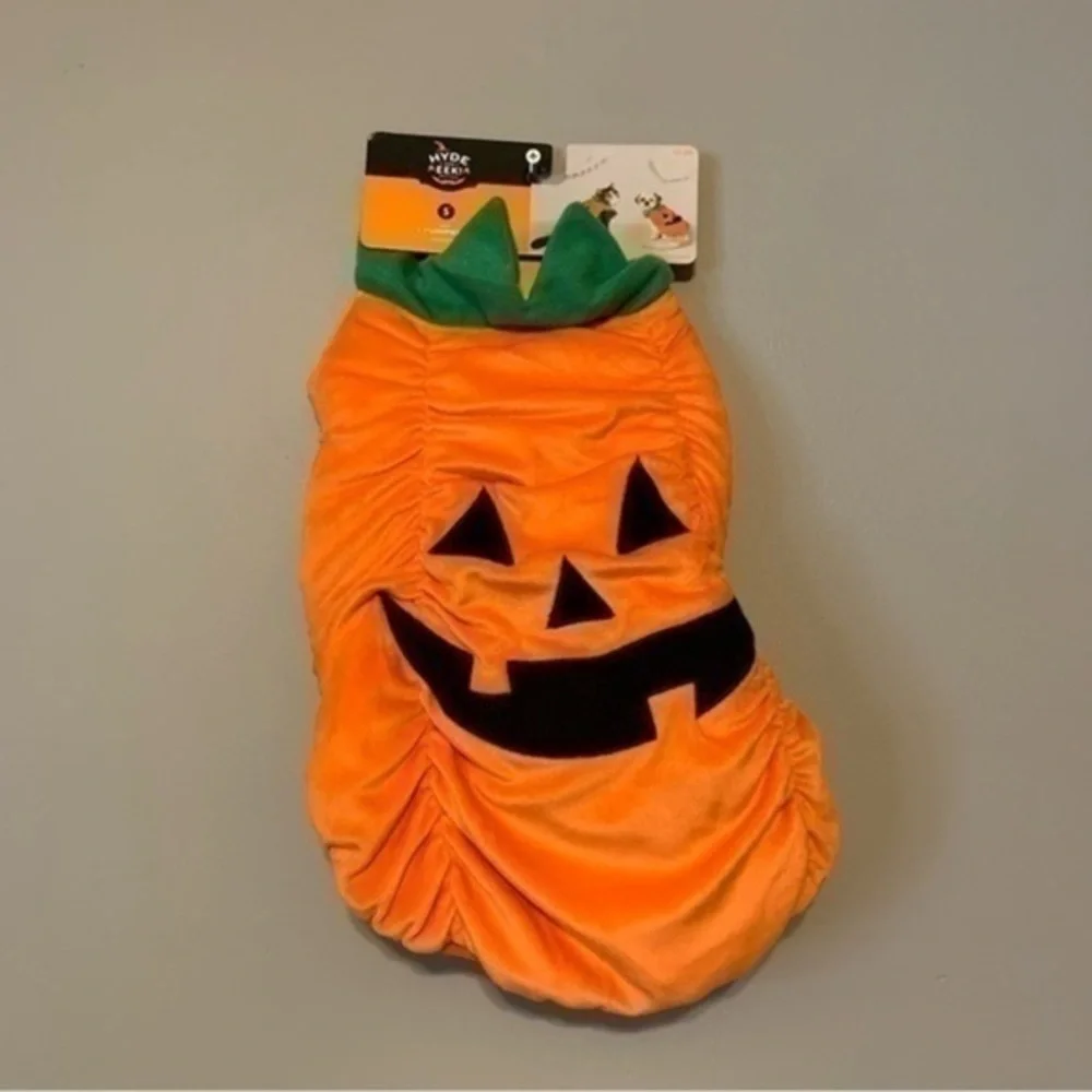 NWT. HYDE & EEK Pet Pumpkin Costume